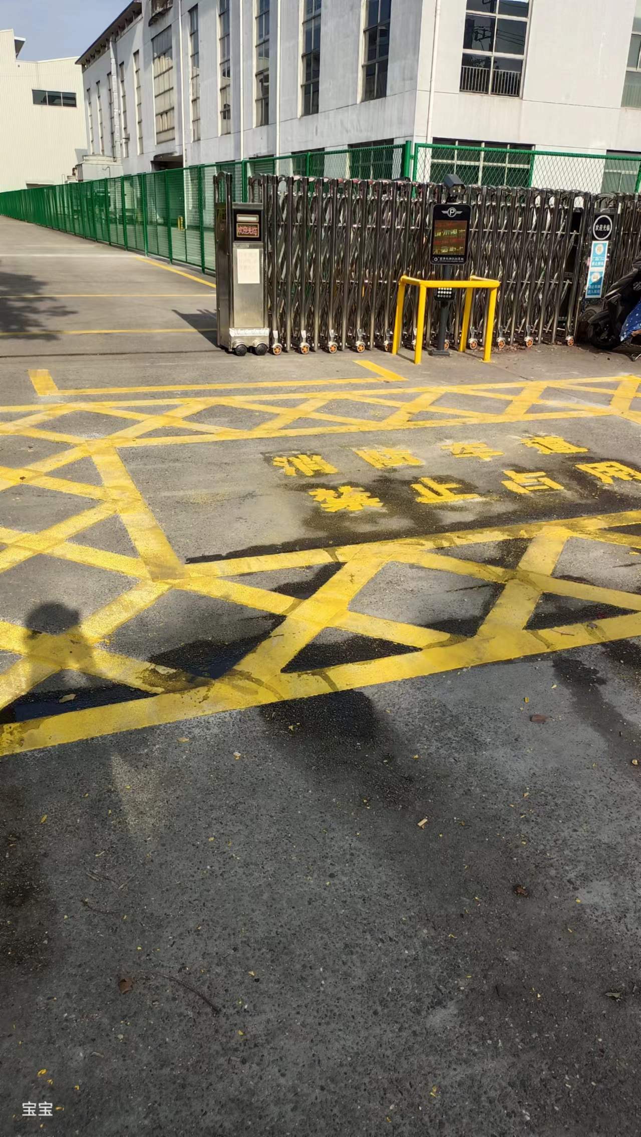天镇马路划线